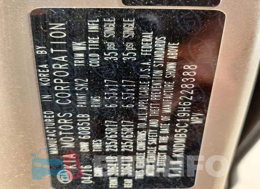 KNDMB5C19H6228388 Photo# 14