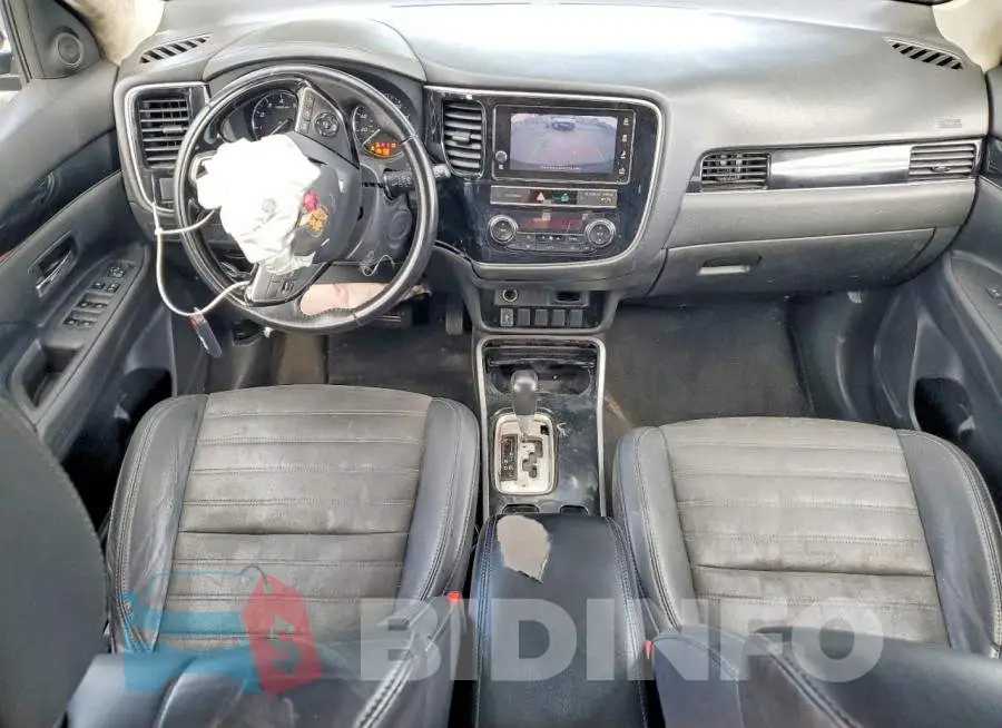 JA4AD3A34KZ020845 Photo# 8