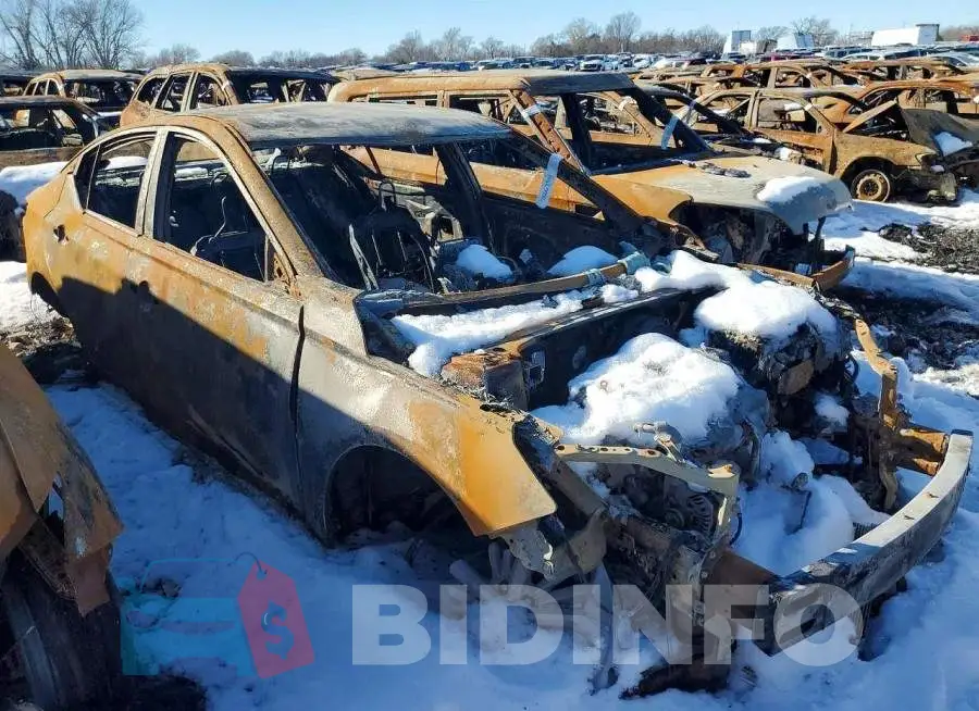 1N4BL4CV3PN418134 Photo# 4