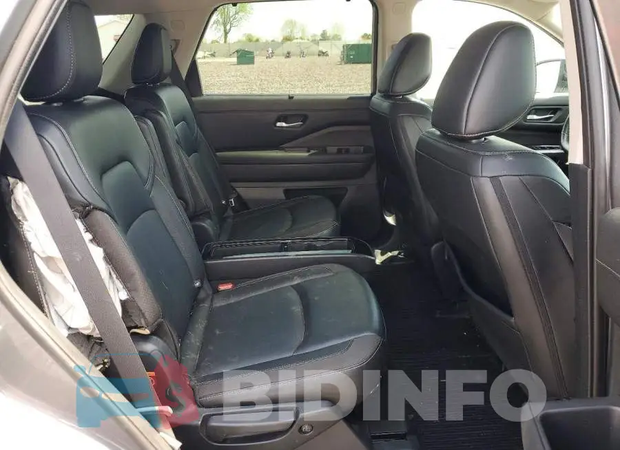 5N1DR3CD3PC225413 Photo# 11