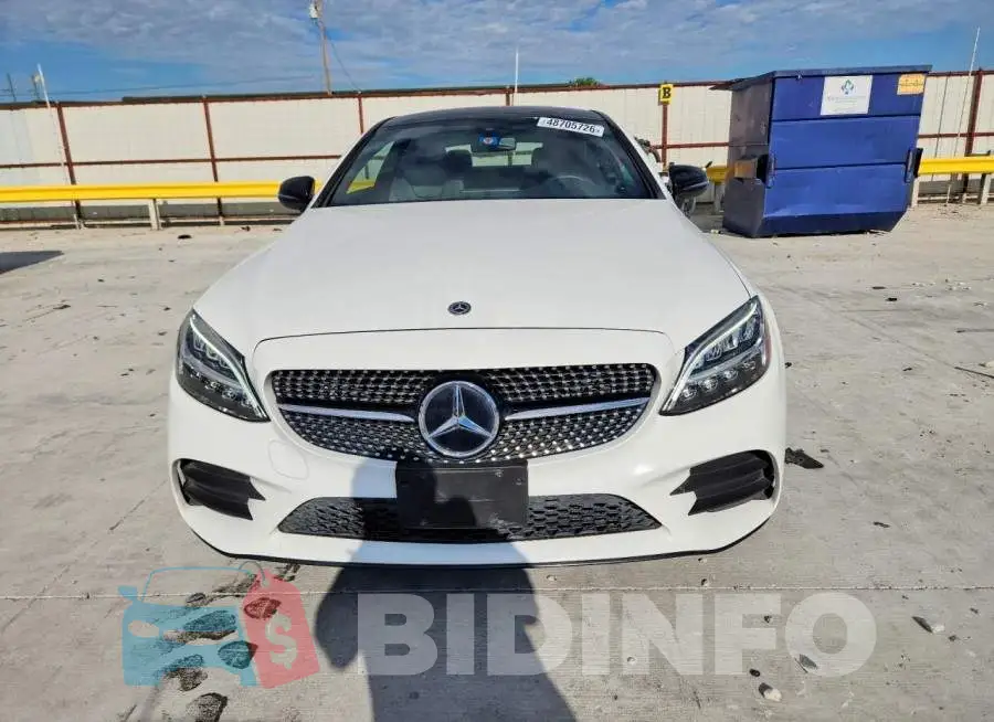 WDDWJ8DB1KF891939 Photo# 5