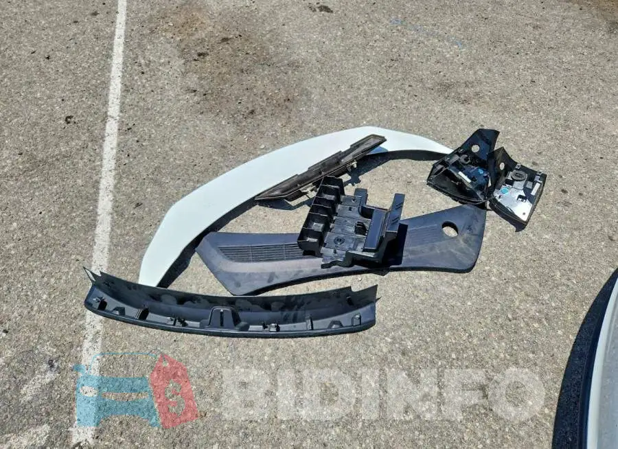 5YJ3E1EAXLF661823 Photo# 12