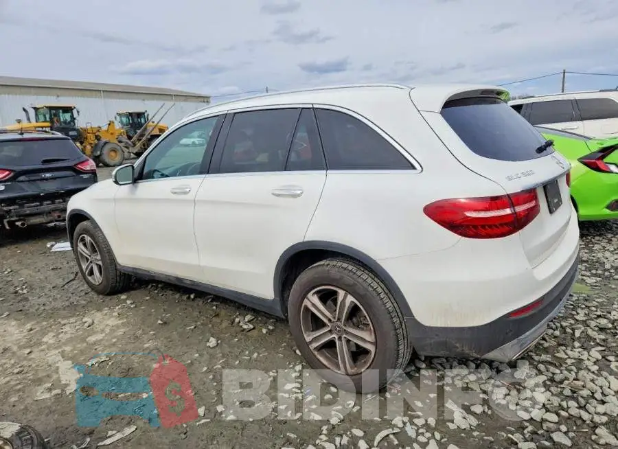 WDC0G4KBXKF581437 Photo# 2