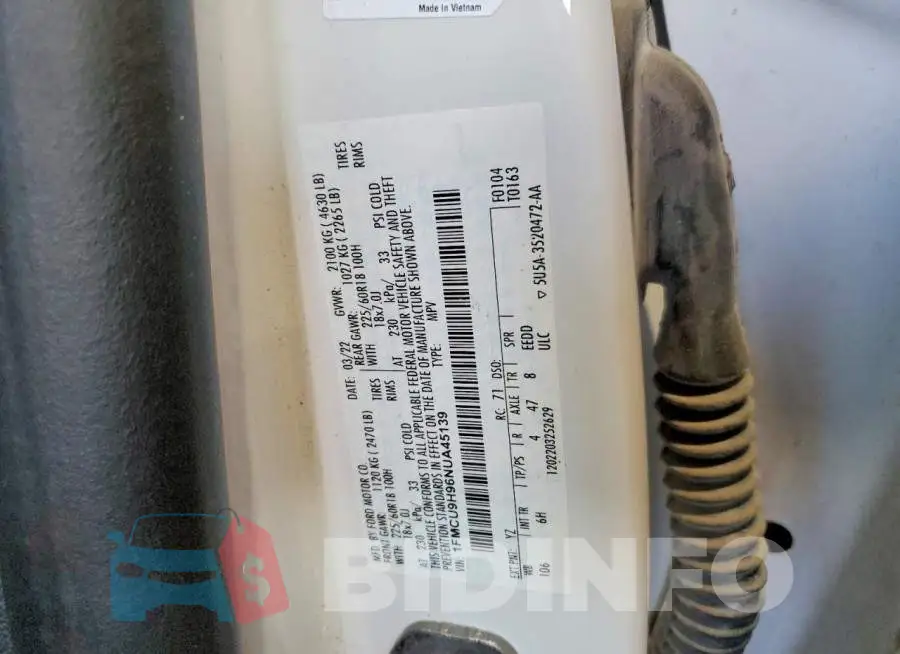 1FMCU9H96NUA45139 Photo# 12