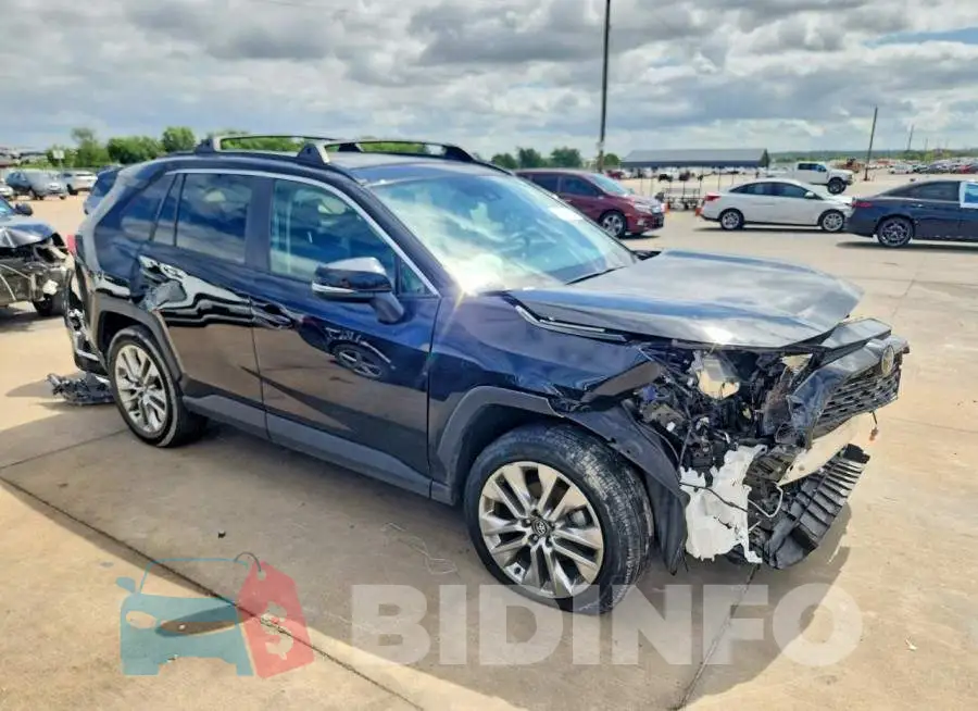 2T3A1RFV7LC140718 Photo# 4
