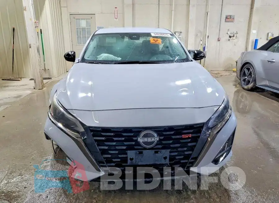 1N4BL4CV1PN364011 Photo# 5