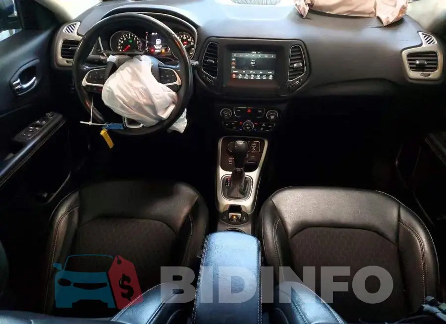 3C4NJDBB8LT150308 Photo# 8