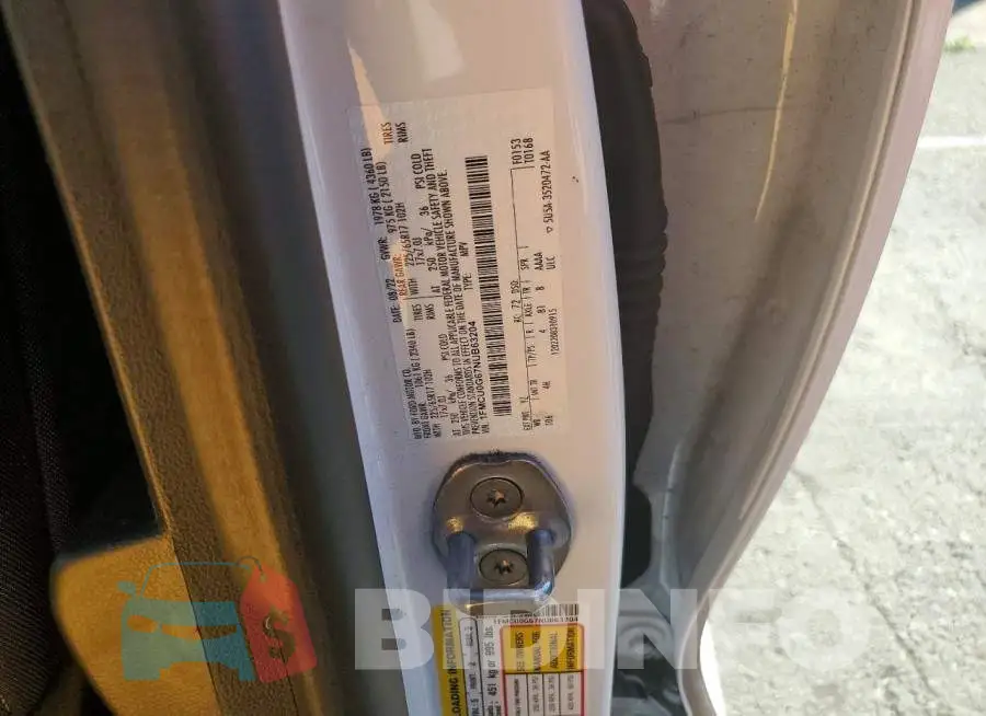 1FMCU0G67NUB63204 Photo# 12