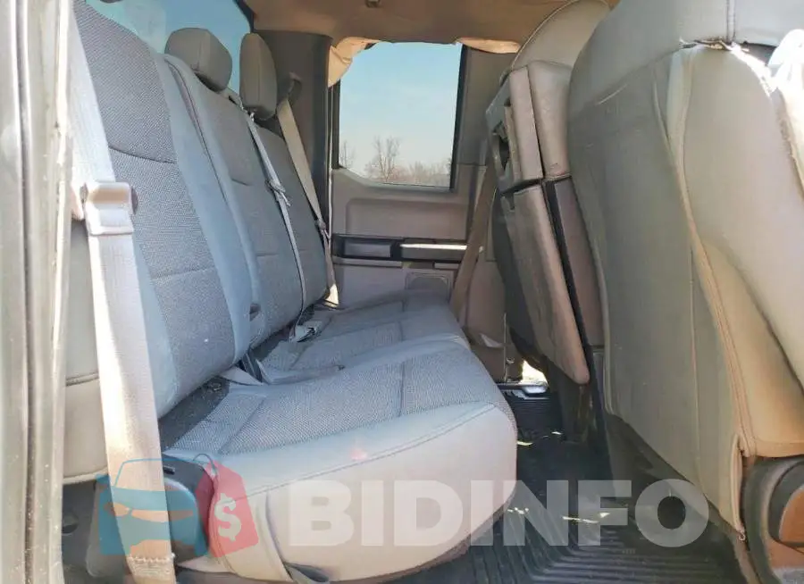 1FT7X2B68KEF21397 Photo# 10