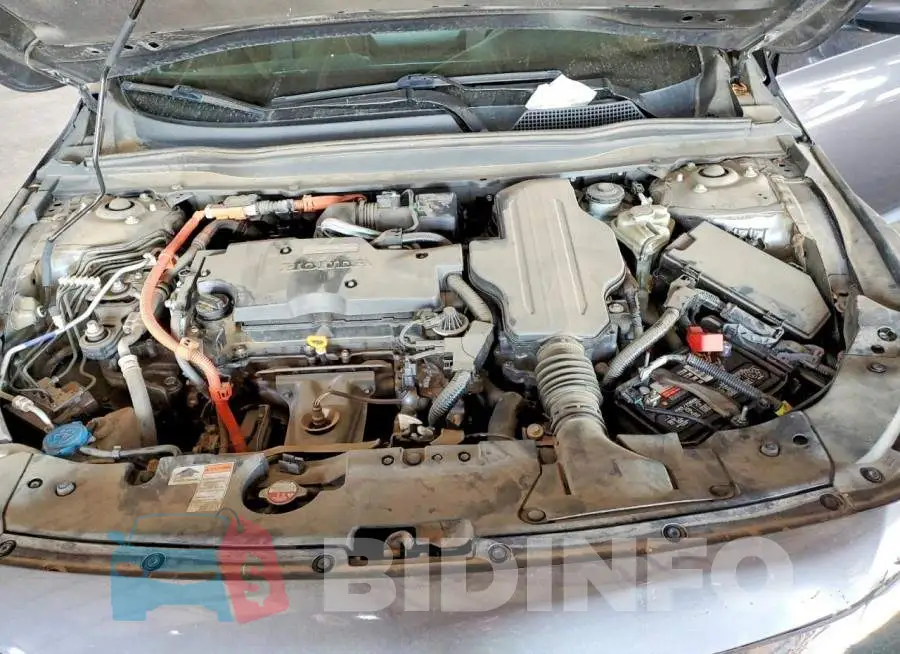 1HGCV3F43JA017205 Photo# 11