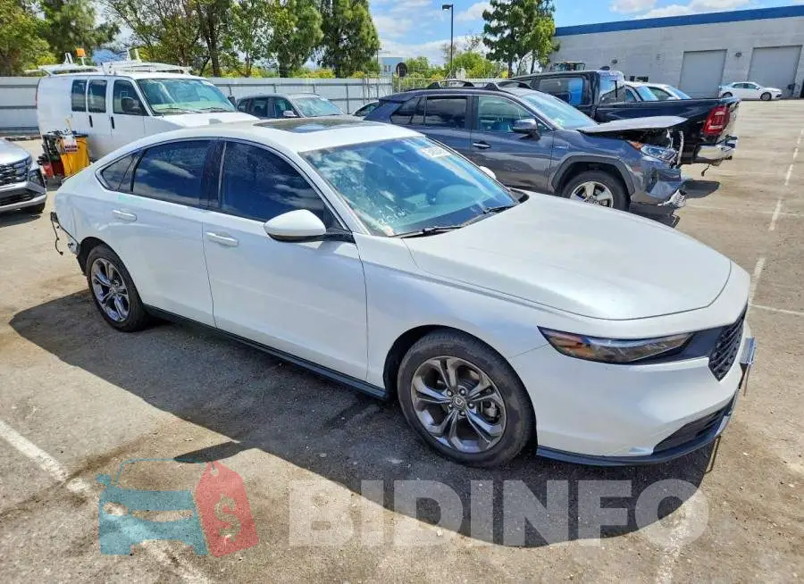 1HGCY1F35RA023554 Photo# 4