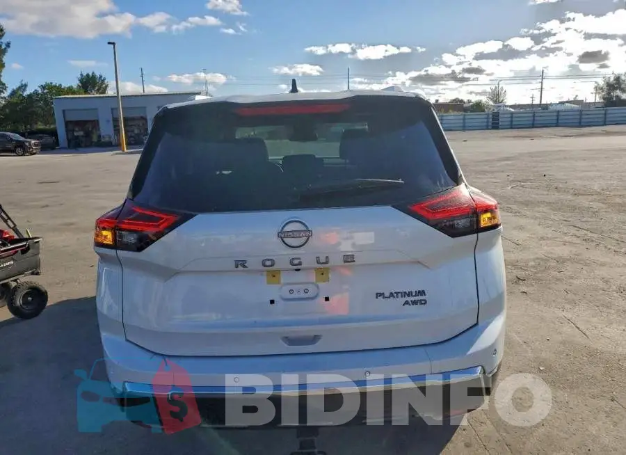 JN8BT3DD4SW306086 Photo# 6