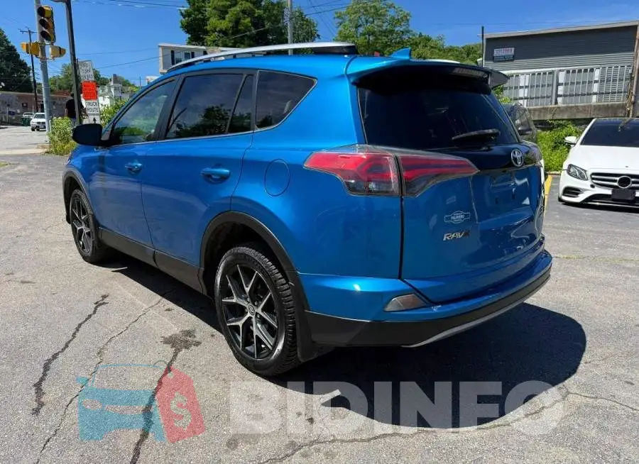 JTMJFREV6HJ715818 Photo# 2