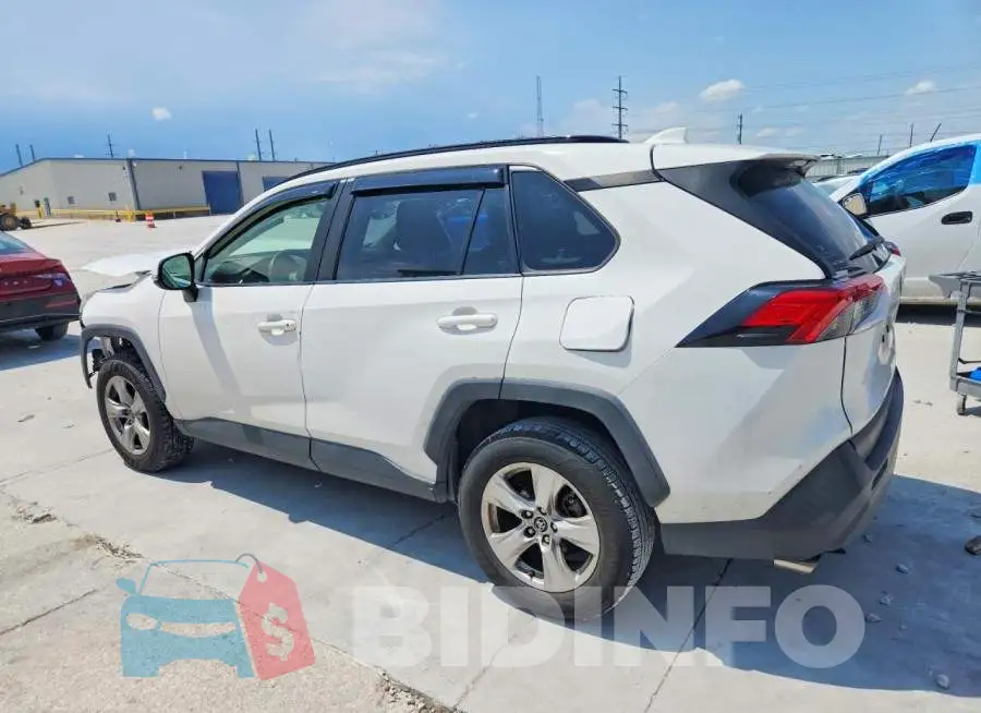 JTMW1RFVXKD516229 Photo# 2