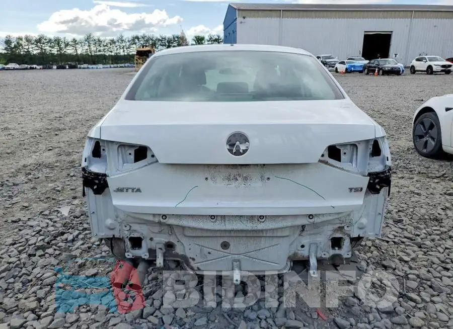 3VW2B7AJ7JM252097 Photo# 6