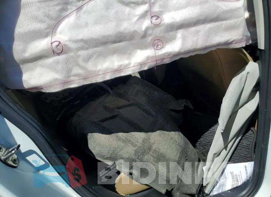 3VWE57BU2KM231527 Photo# 10