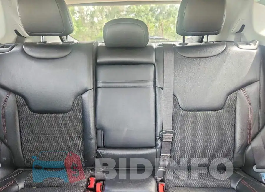 3C4NJDDB6LT126716 Photo# 10