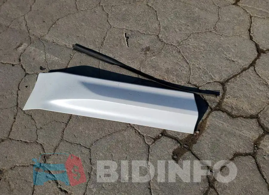 LYV102RK1KB322589 Photo# 13