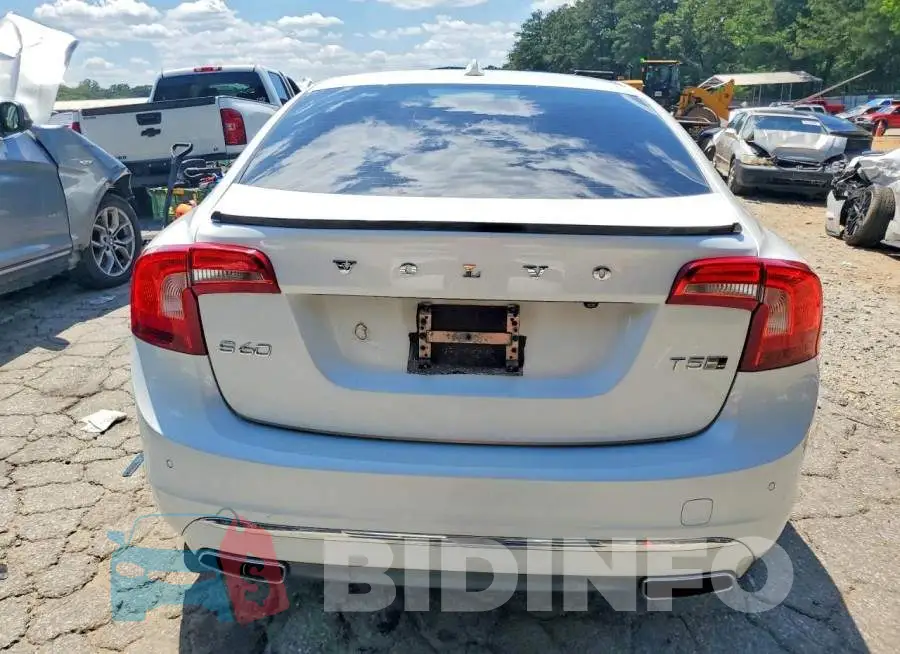 LYV402TK9HB126107 Photo# 6