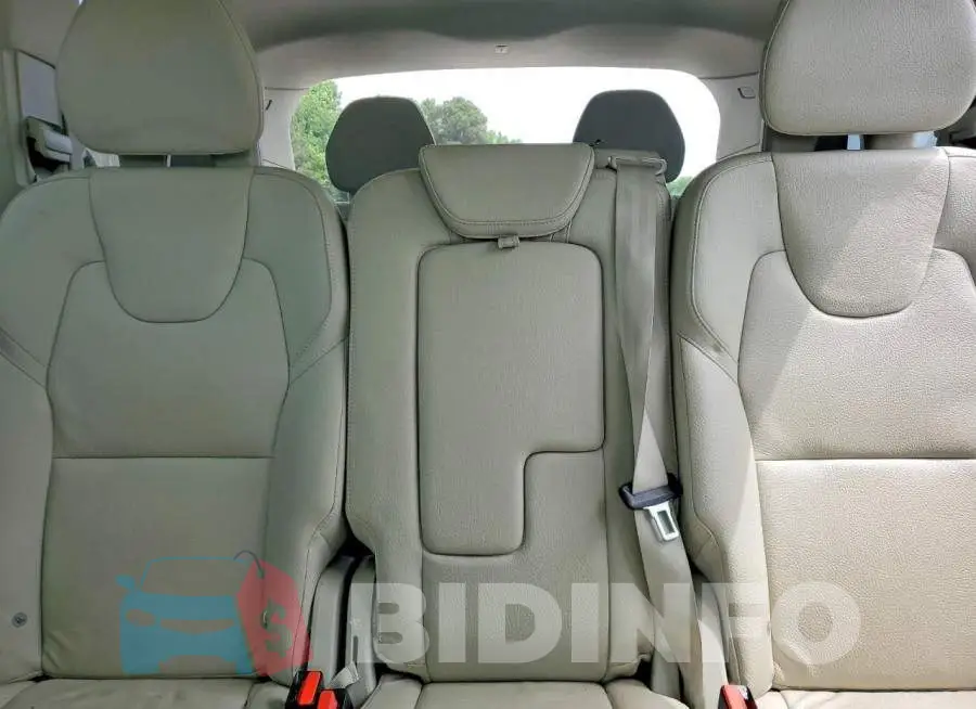 YV4A22PK9N1830640 Photo# 10
