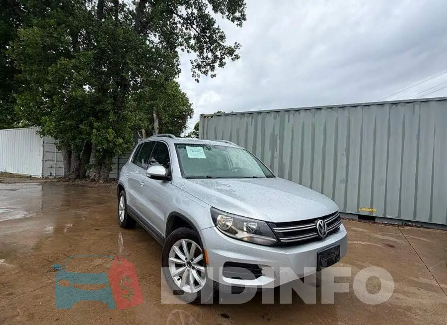 WVGRV7AX3HW506147 Photo# 1