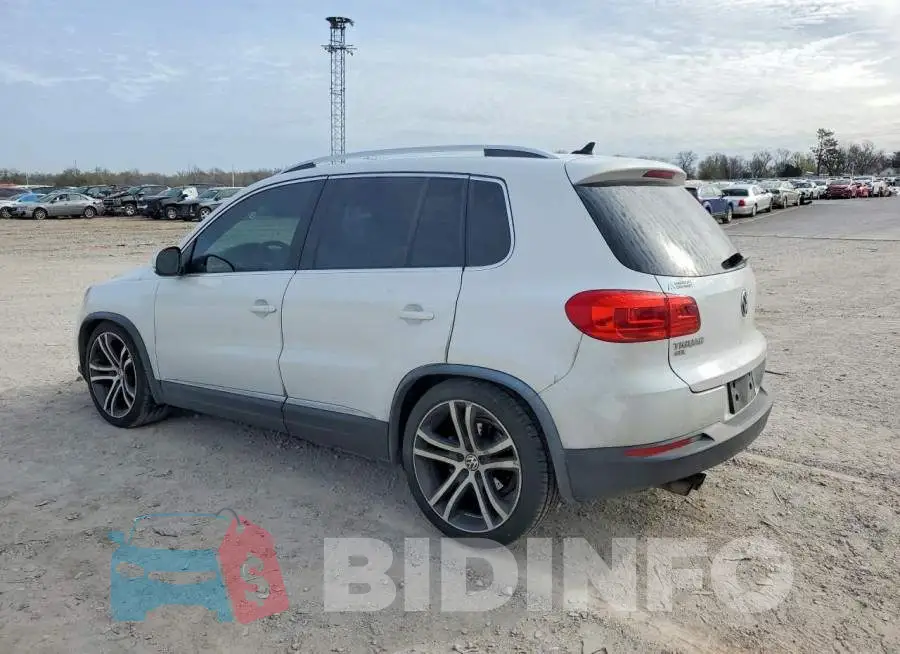 WVGVV7AX5HK019991 Photo# 2