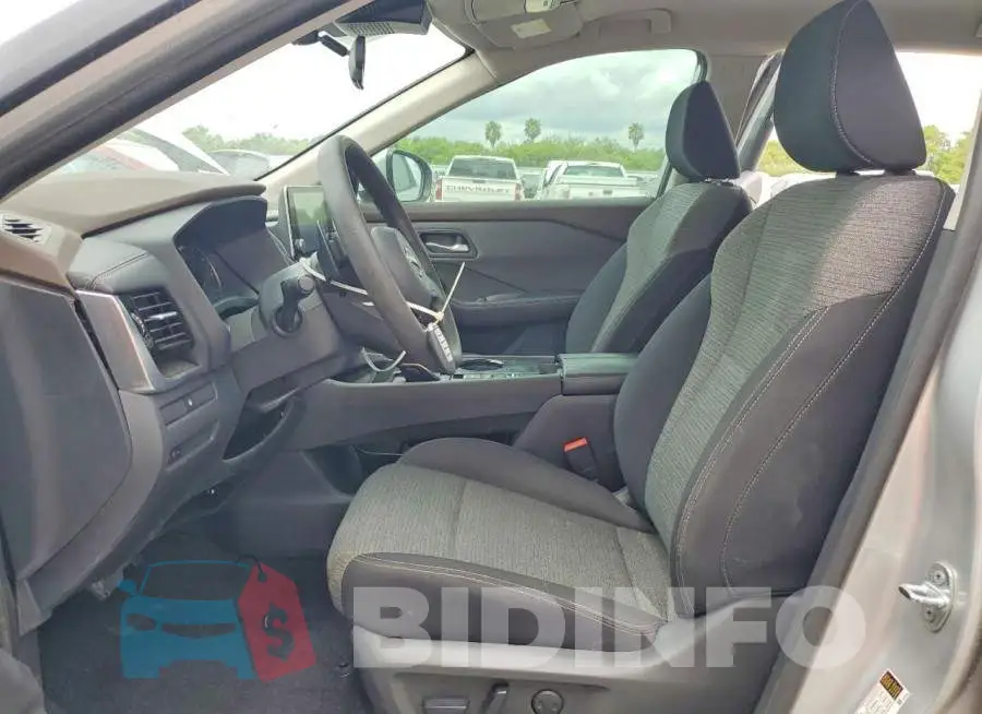 5N1BT3BA3PC689737 Photo# 7