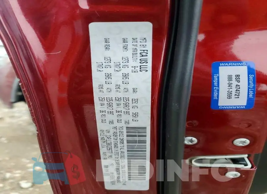 1C4PJLCB8KD296777 Photo# 12
