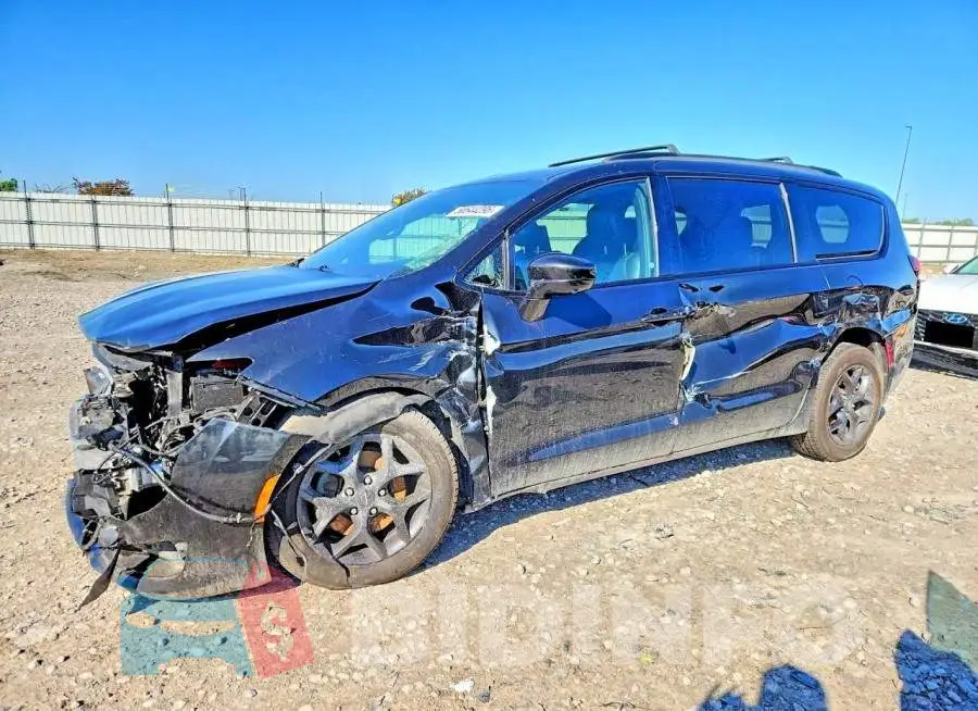 2C4RC1EG6JR322076 Photo# 1