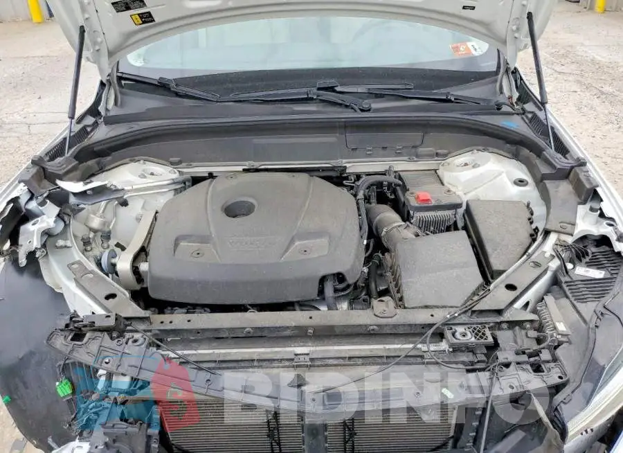 YV4102RK6M1881871 Photo# 12