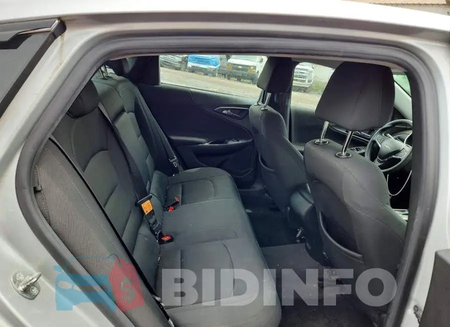 1G1ZB5ST5HF121128 Photo# 10