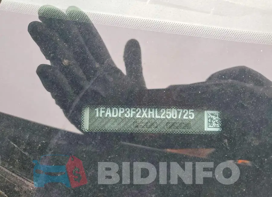 1FADP3F2XHL250725 Photo# 12