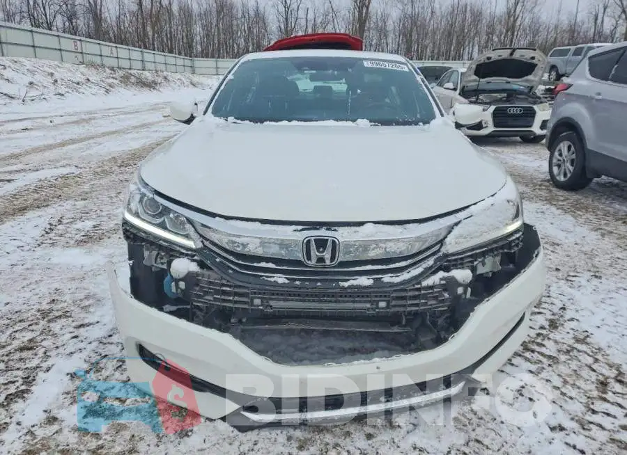 1HGCR2F68HA104348 Photo# 5