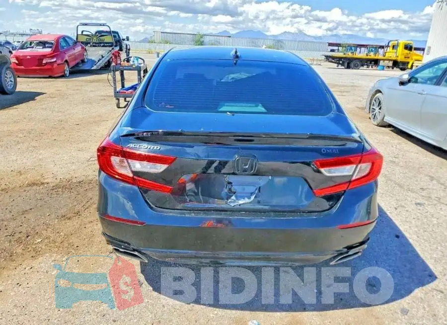 1HGCV1F30JA040985 Photo# 6