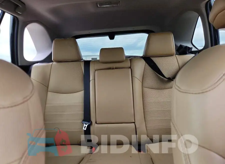 4T3D6RFV3MU058595 Photo# 10