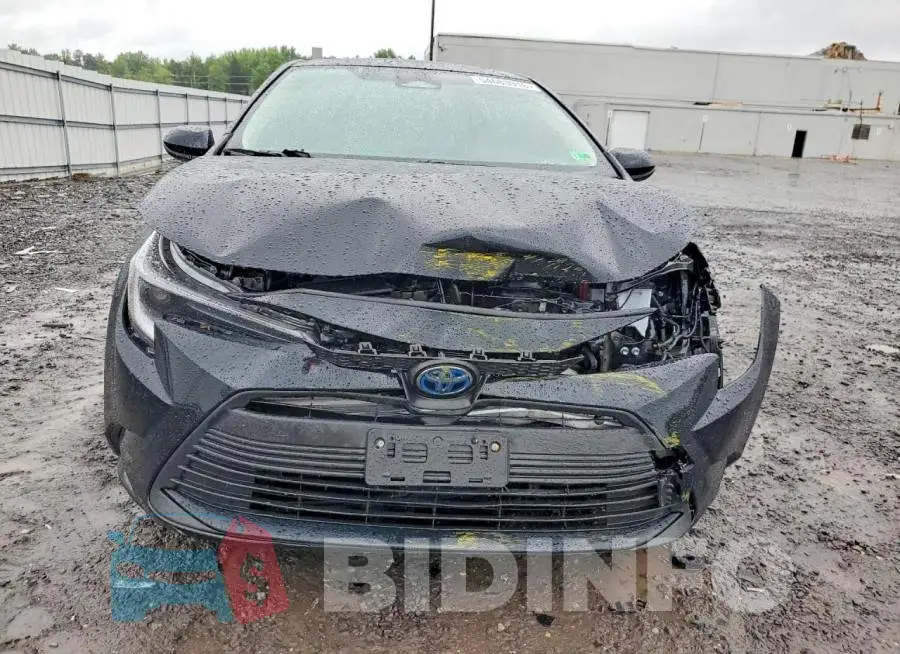 JTDBCMFE2S3095964 Photo# 5