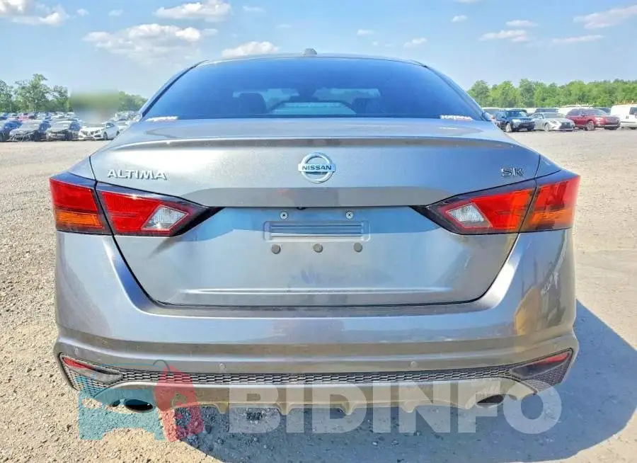 1N4BL4CV1MN325527 Photo# 6
