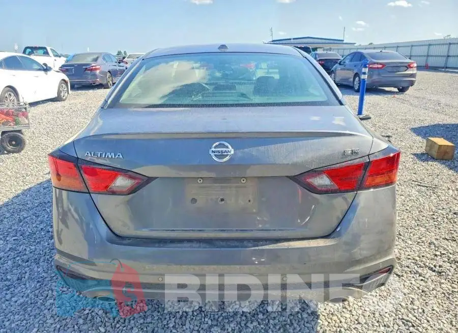 1N4BL4CV6MN405261 Photo# 6