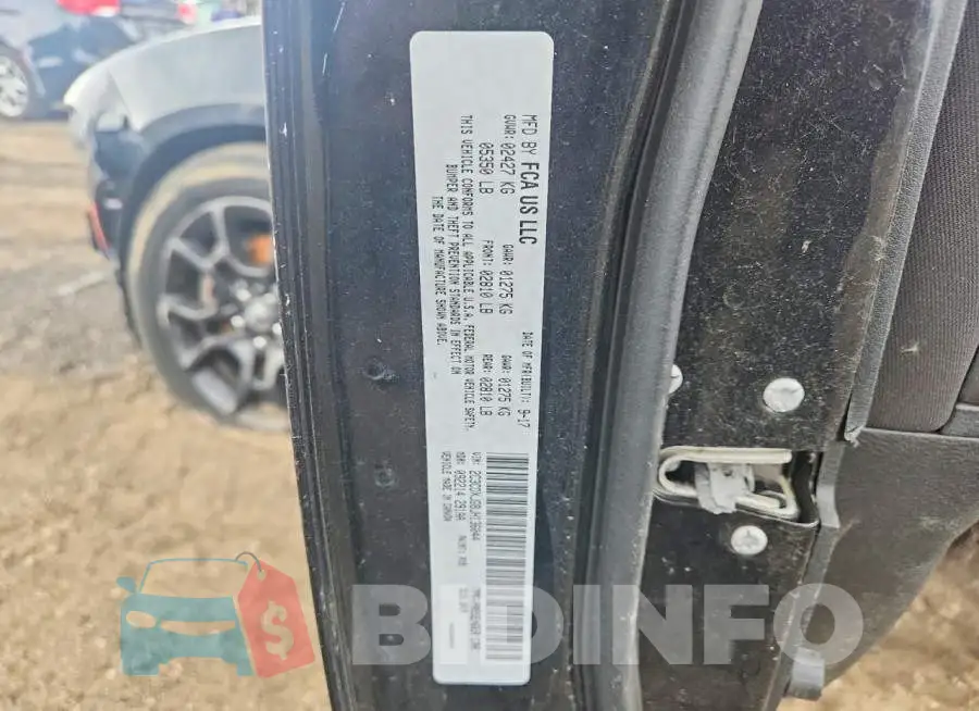 2C3CDXJG8JH136044 Photo# 12