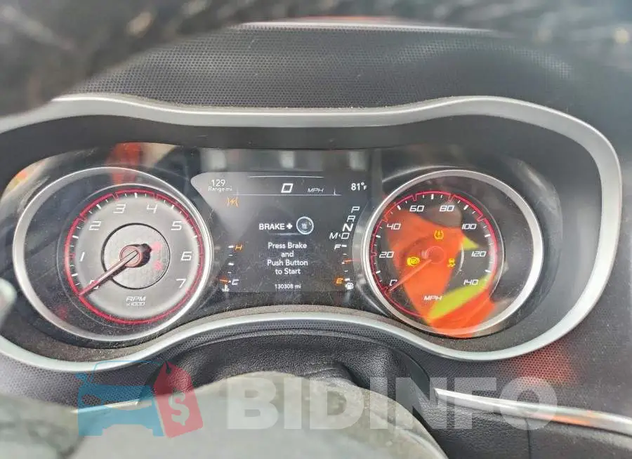 2C3CDXJG8JH136044 Photo# 9