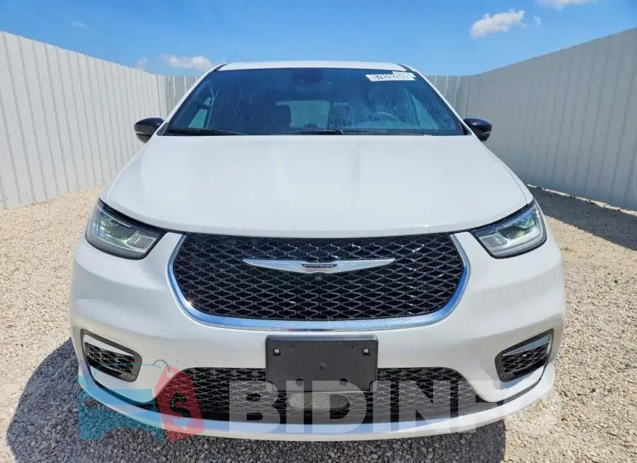 2C4RC1BG9TR273222 Photo# 5