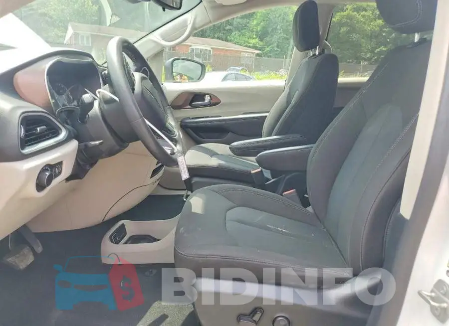 2C4RC1CG4PR601036 Photo# 7