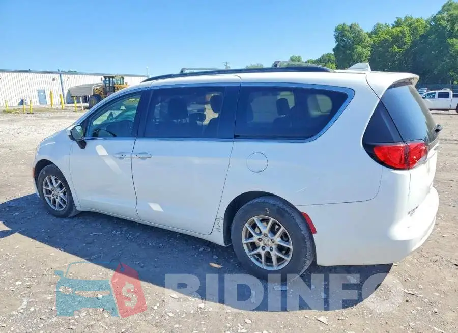 2C4RC1DG2LR156823 Photo# 2