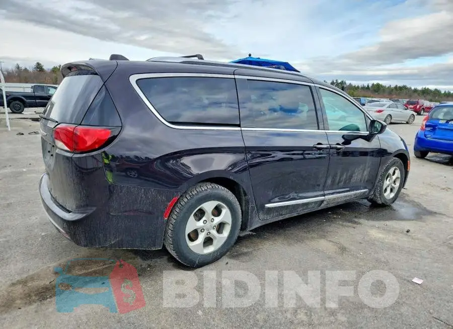 2C4RC1EG9HR653664 Photo# 3