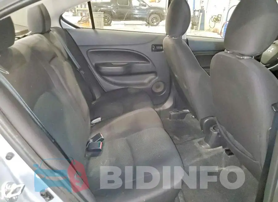 ML32F3FJ5KHF00528 Photo# 10