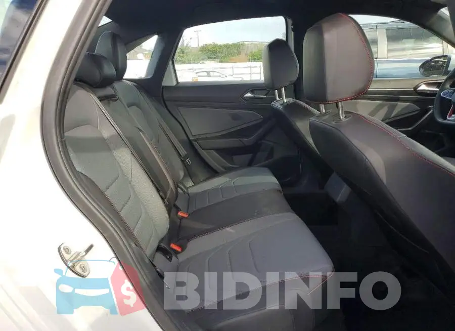 3VW2T7BU9SM031818 Photo# 10