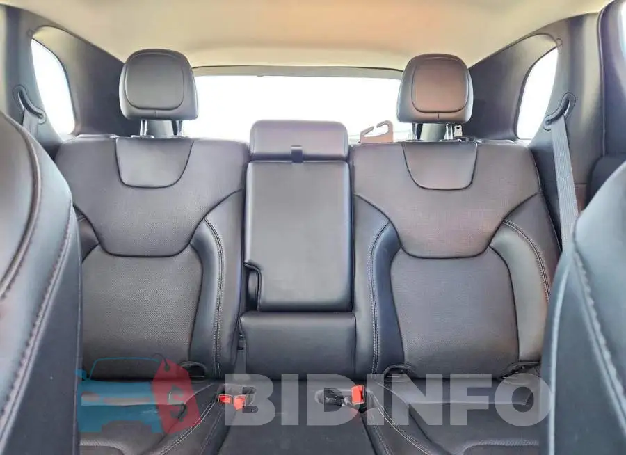 1C4PJMMB3PD112888 Photo# 10