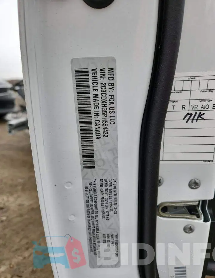 2C3CDXHG5PH554432 Photo# 12