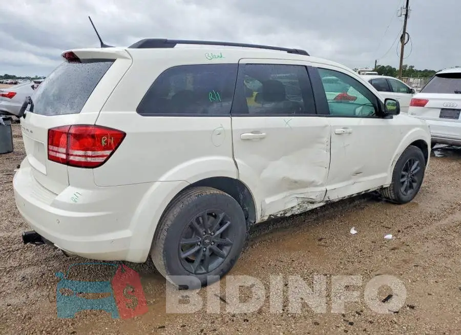 3C4PDCAB6LT272015 Photo# 3