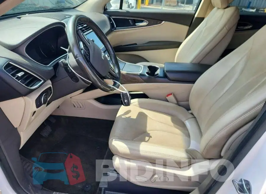 2LMPJ6LR1JBL42548 Photo# 7
